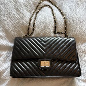 Elegant Black Quilted Shoulder Bag